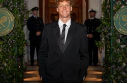 LOL决赛-温网完胜美网，辛纳统治全场