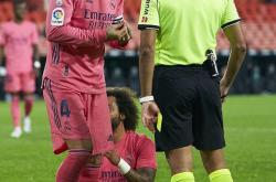 LOL决赛-强强对话！双雄争锋，胜负难分！