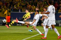 -皇马碾压利物浦，莱万点燃赛场