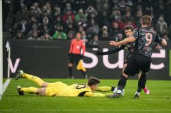 -门兴格拉德巴赫赢得关键胜利，继续保持不败纪录的简单介绍