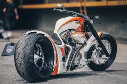 英雄联盟总决赛-活塞对阵雄鹿，当唯一性在黑暗中燃烧，哈利伯顿的生涯之夜是绝境独舞