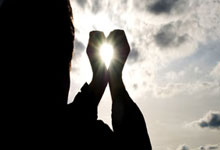 红蓝烽火：利物浦铁蹄踏破斗牛士，奥运战场暗涌三重杀机