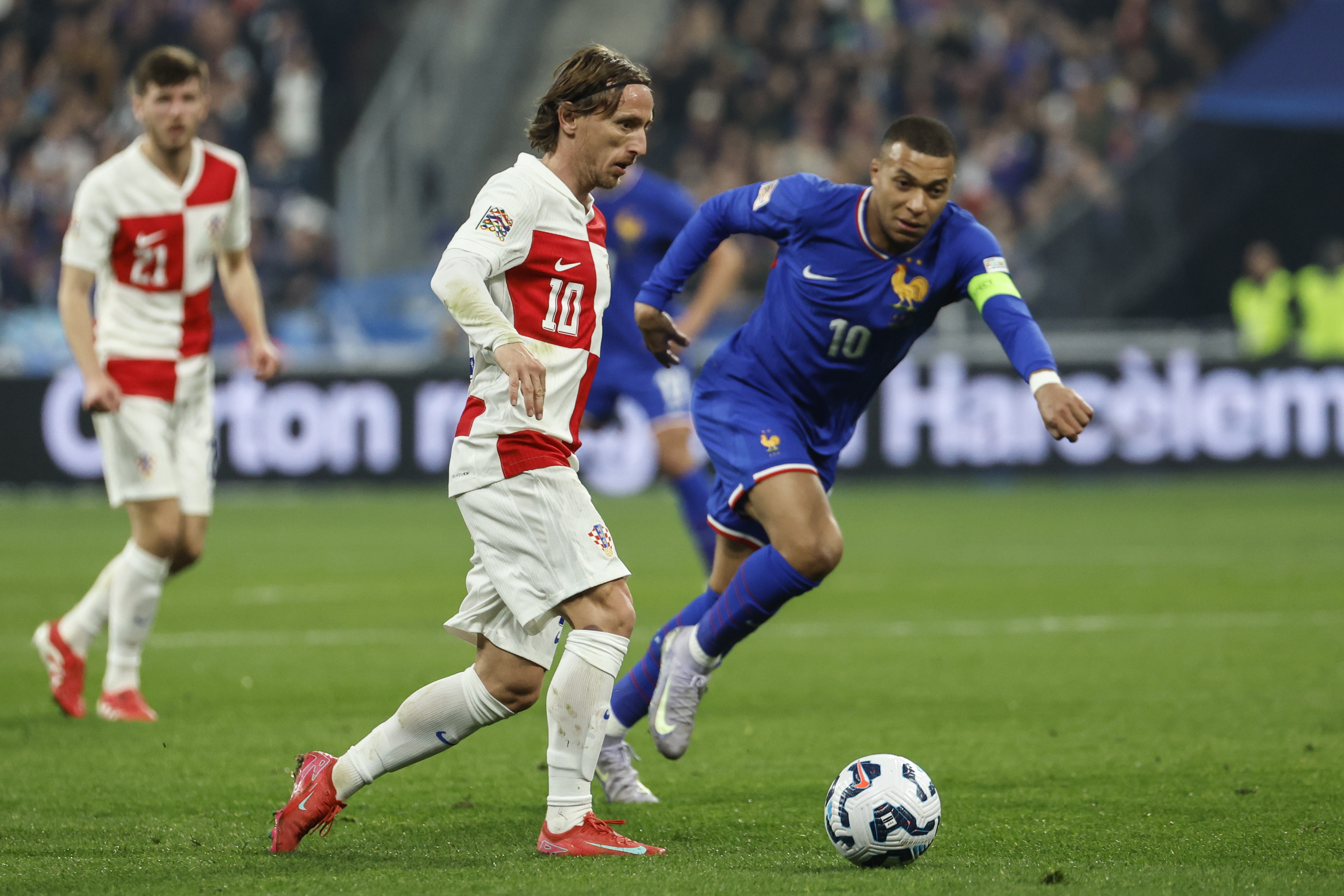 包含比利时不敌法国，憾失欧国联决赛资格的词条