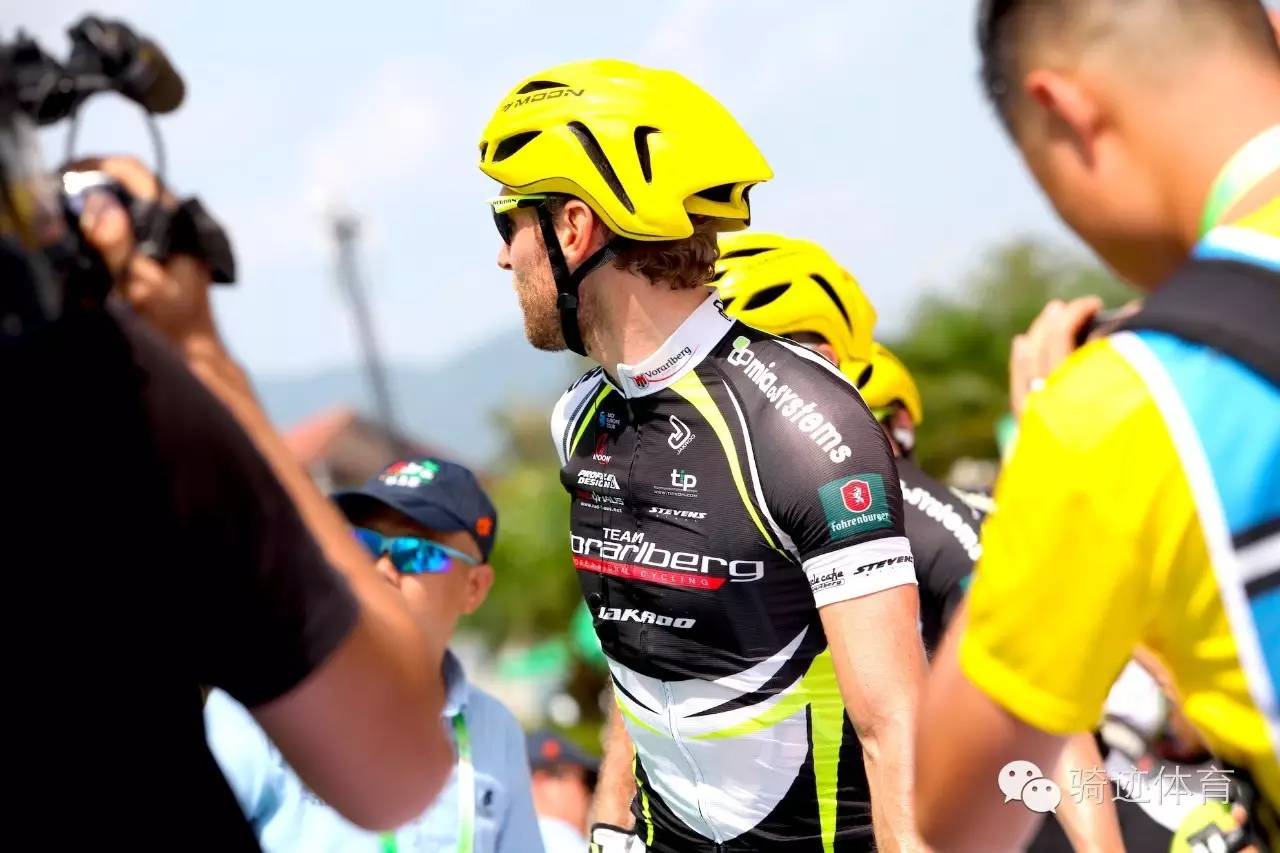 关于牙买加团队斗志昂扬,冲刺终点的信息 关于牙买加团队斗志昂扬,冲刺终点的信息