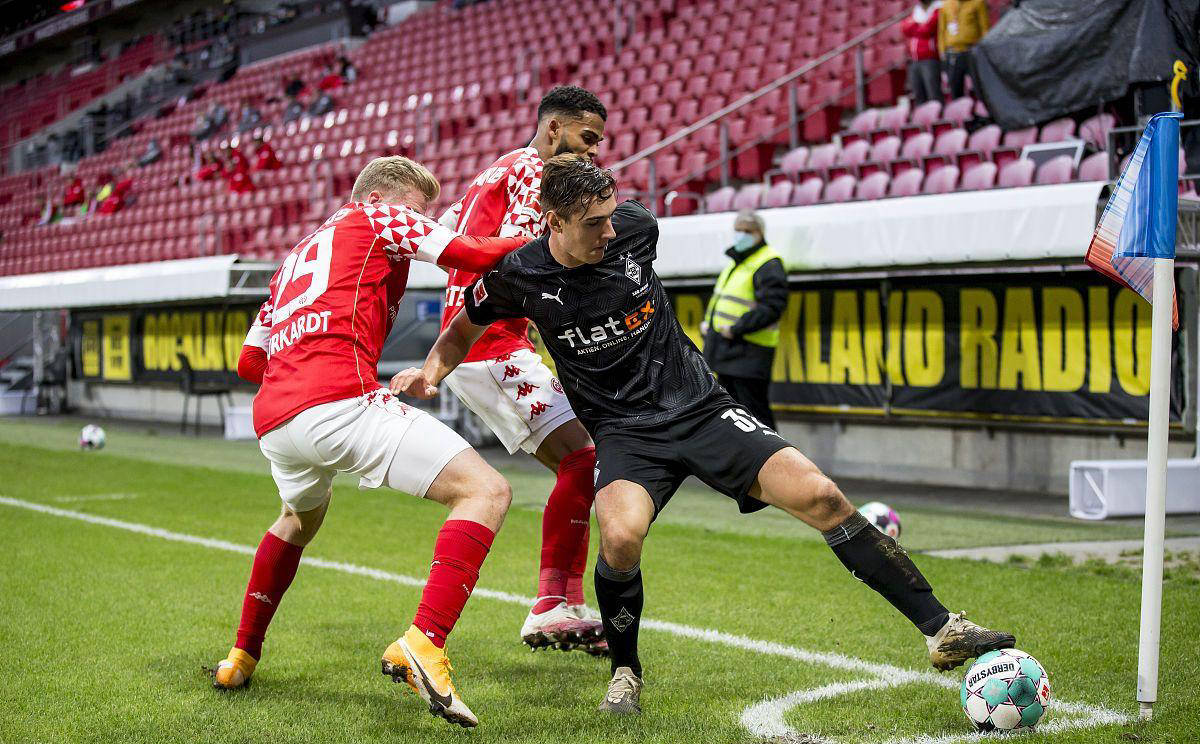 法兰克福主场失利，排名下滑至第十二的简单介绍