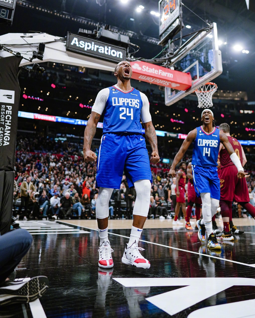 热火险胜快船,莫兰特惊艳四座的简单介绍 热火险胜快船,莫兰特惊艳四座的简单介绍