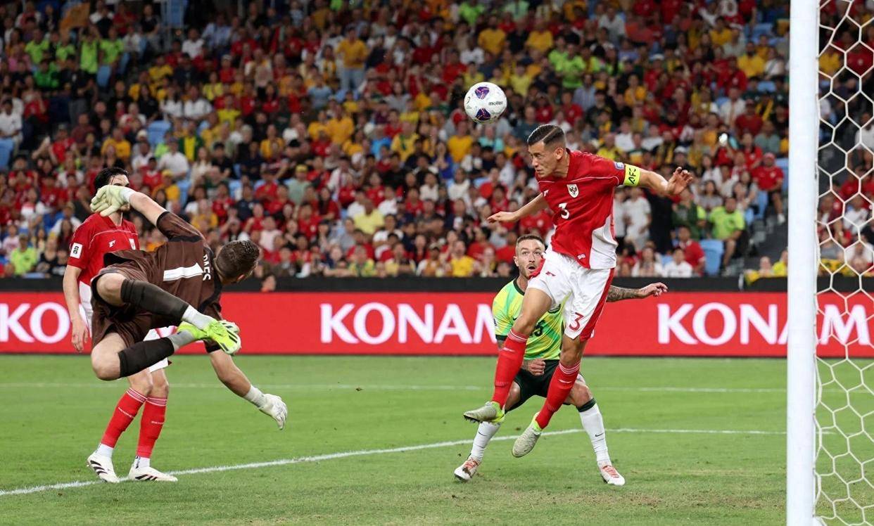 尼斯门将神勇扑救，助球队守住胜果