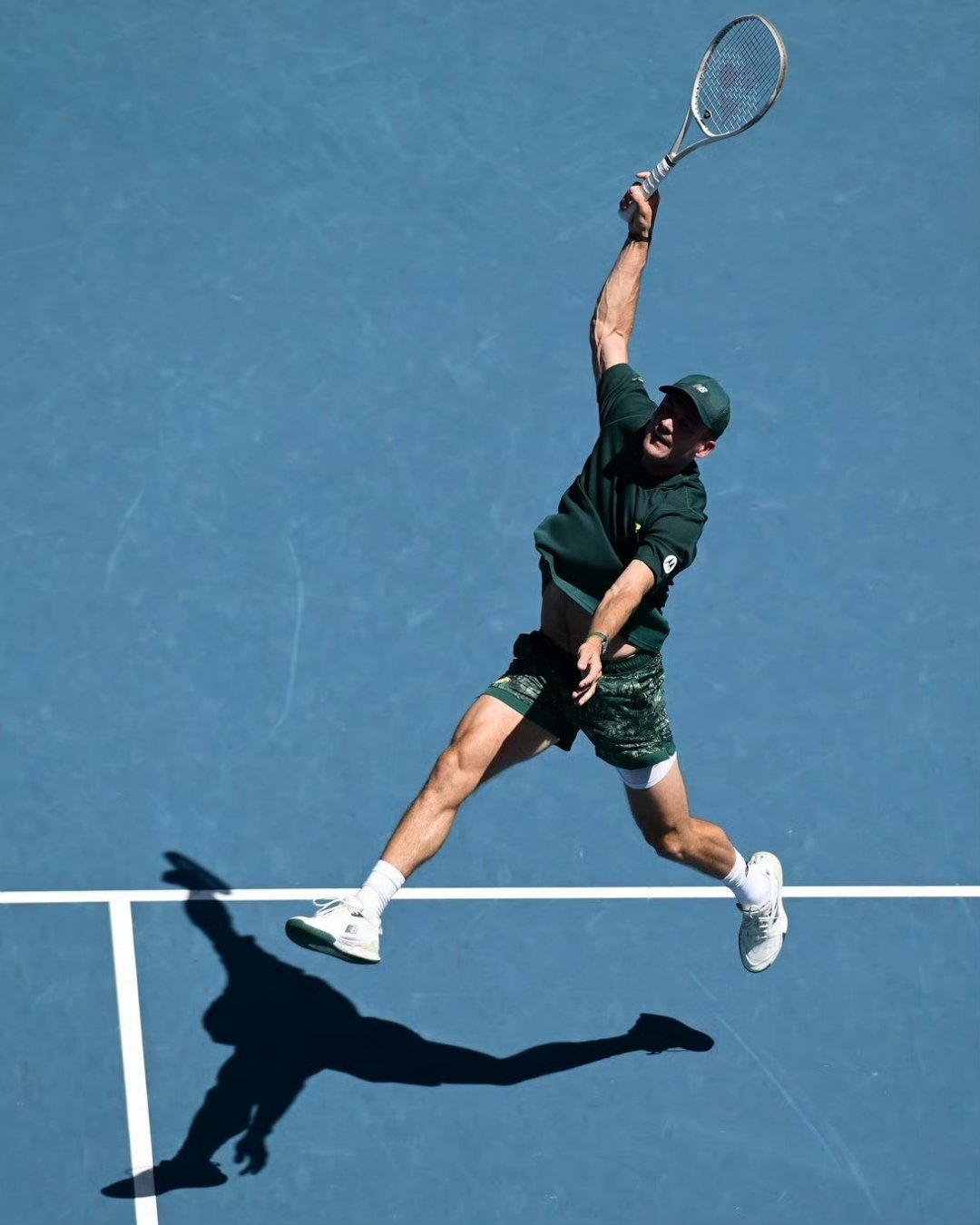 澳网鏖战拉沃尔杯，兹维列夫关键制胜