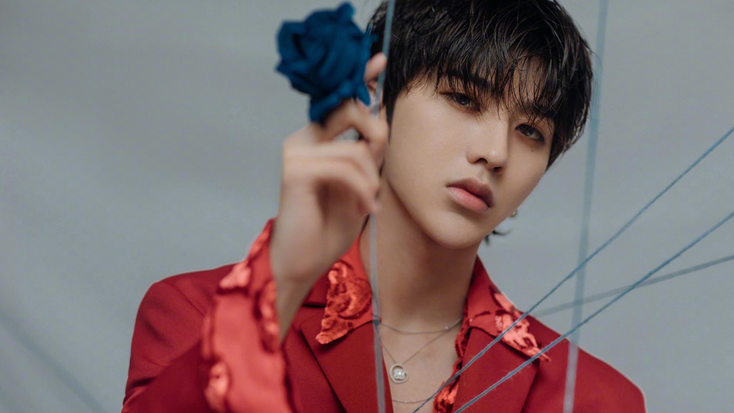 伯纳乌篮球三分线，当利拉德射落足球的星辰