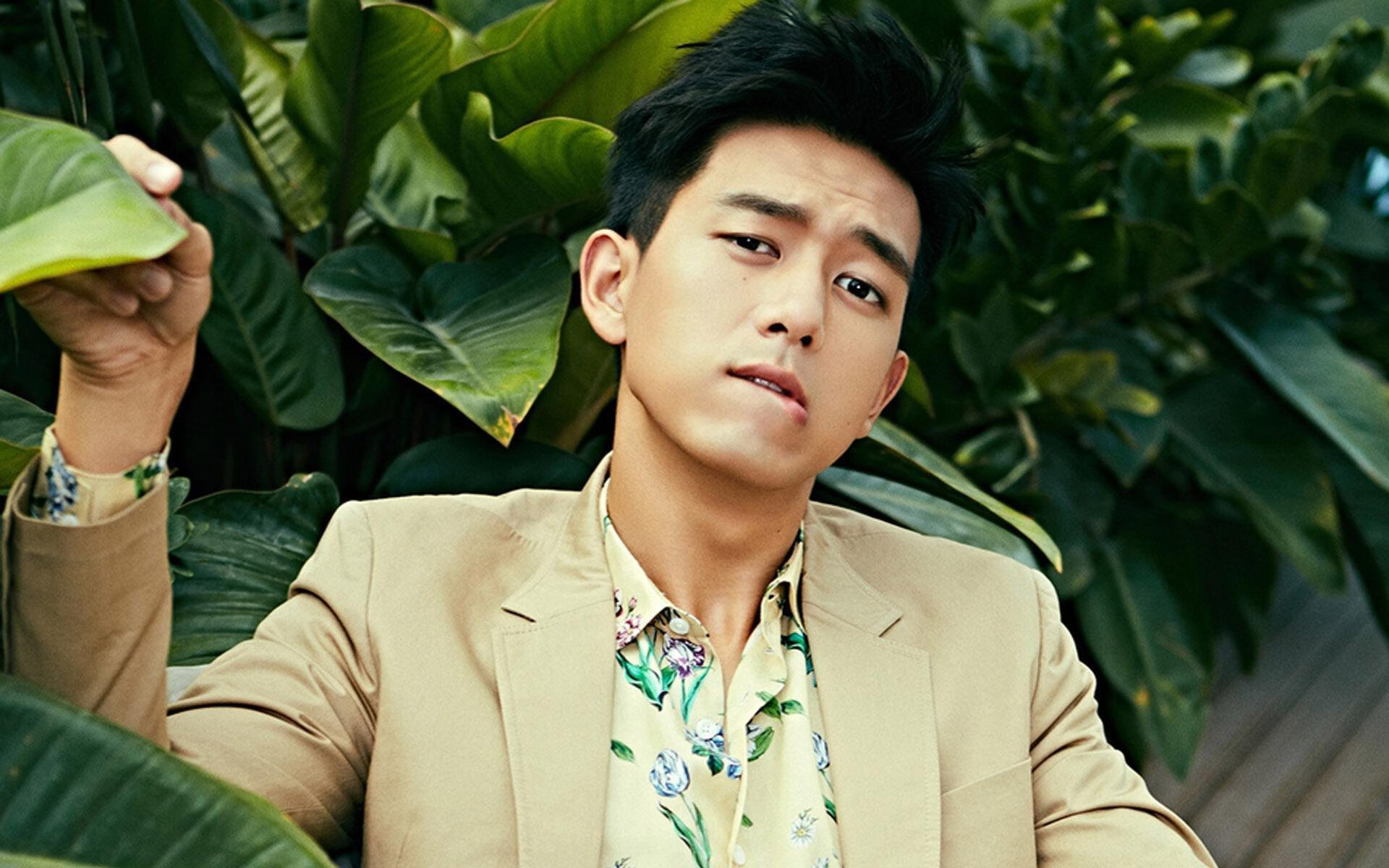 格列兹曼的沉默革命,摩纳哥之夜,旧主的叹息