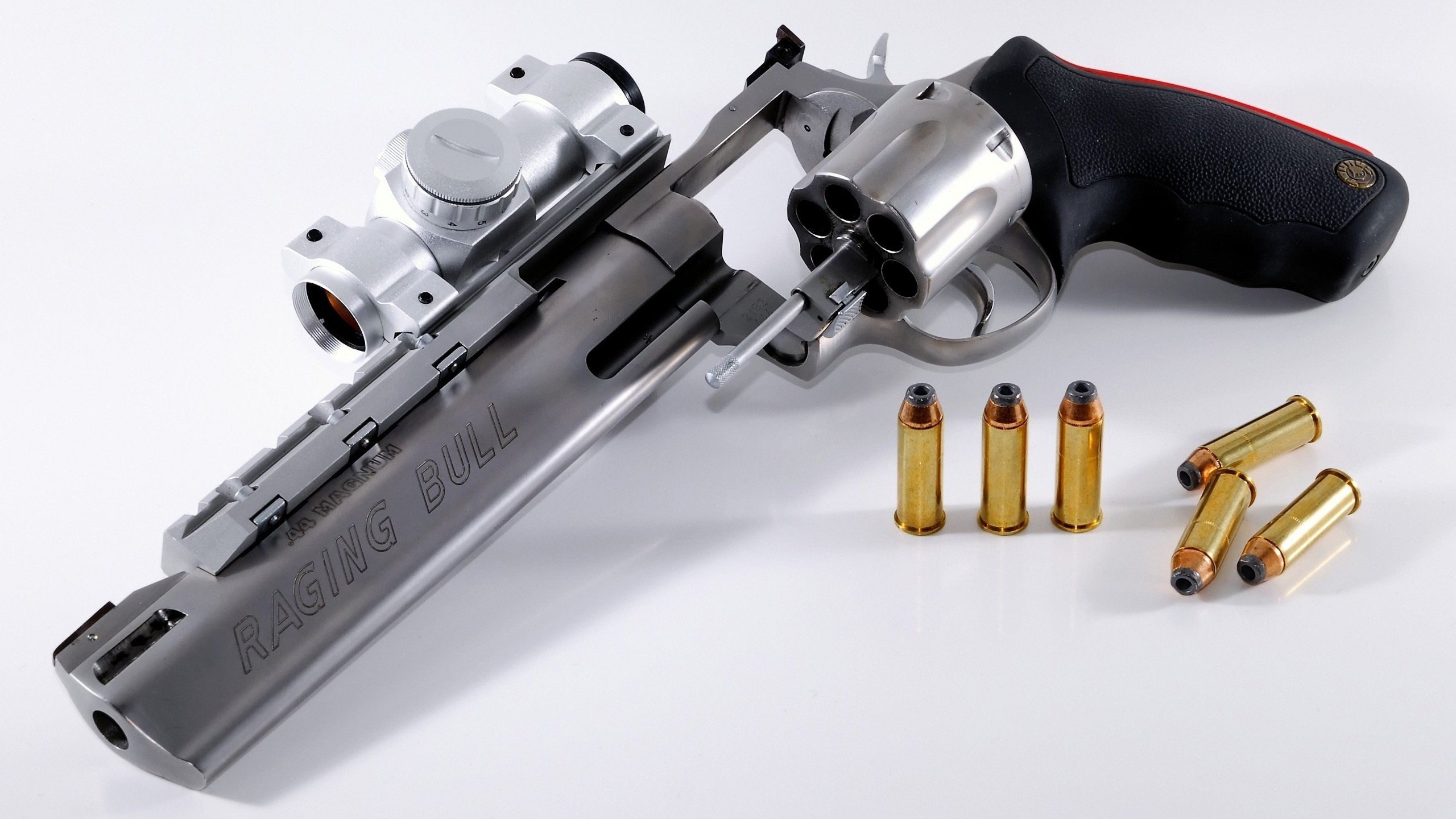 当潘帕斯秃鹫刺穿蓝黑巨人，秘鲁友谊赛爆冷，卡瓦哈尔末节封神记