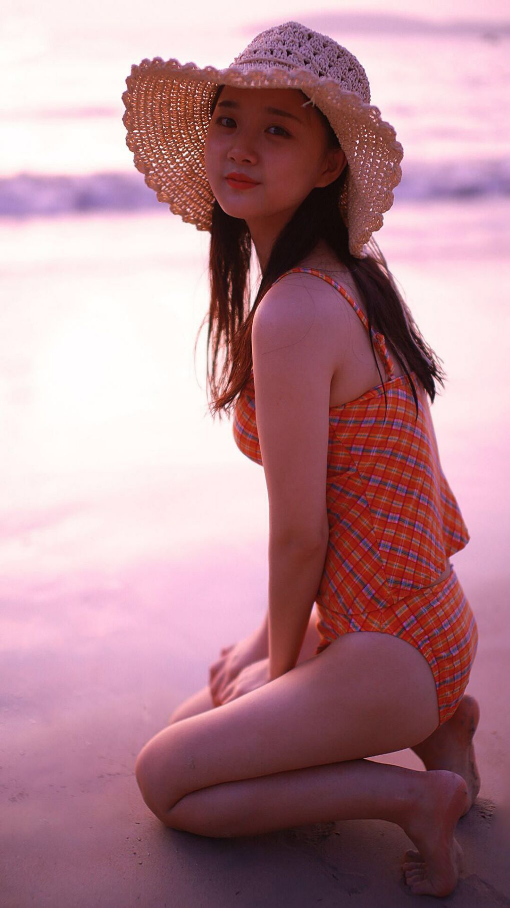 亚洲箭矢刺穿钢铁森林，黄喜灿独扛红牛，莱比锡欧冠之夜令三狮梦碎